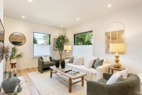 7225 Wilton Avenue Sebastopol CA 95472