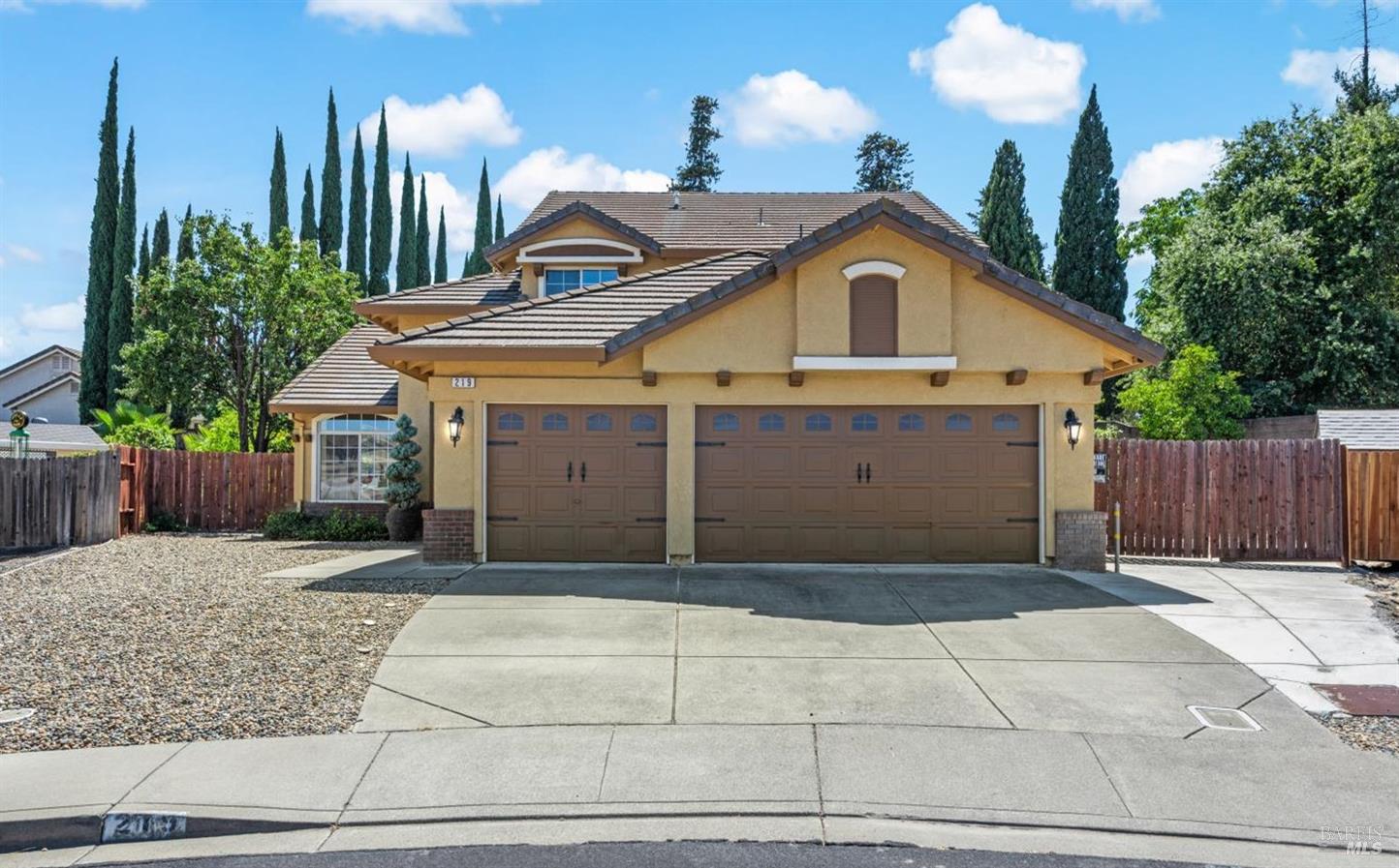 219 Berkshire Court Vacaville CA 95687