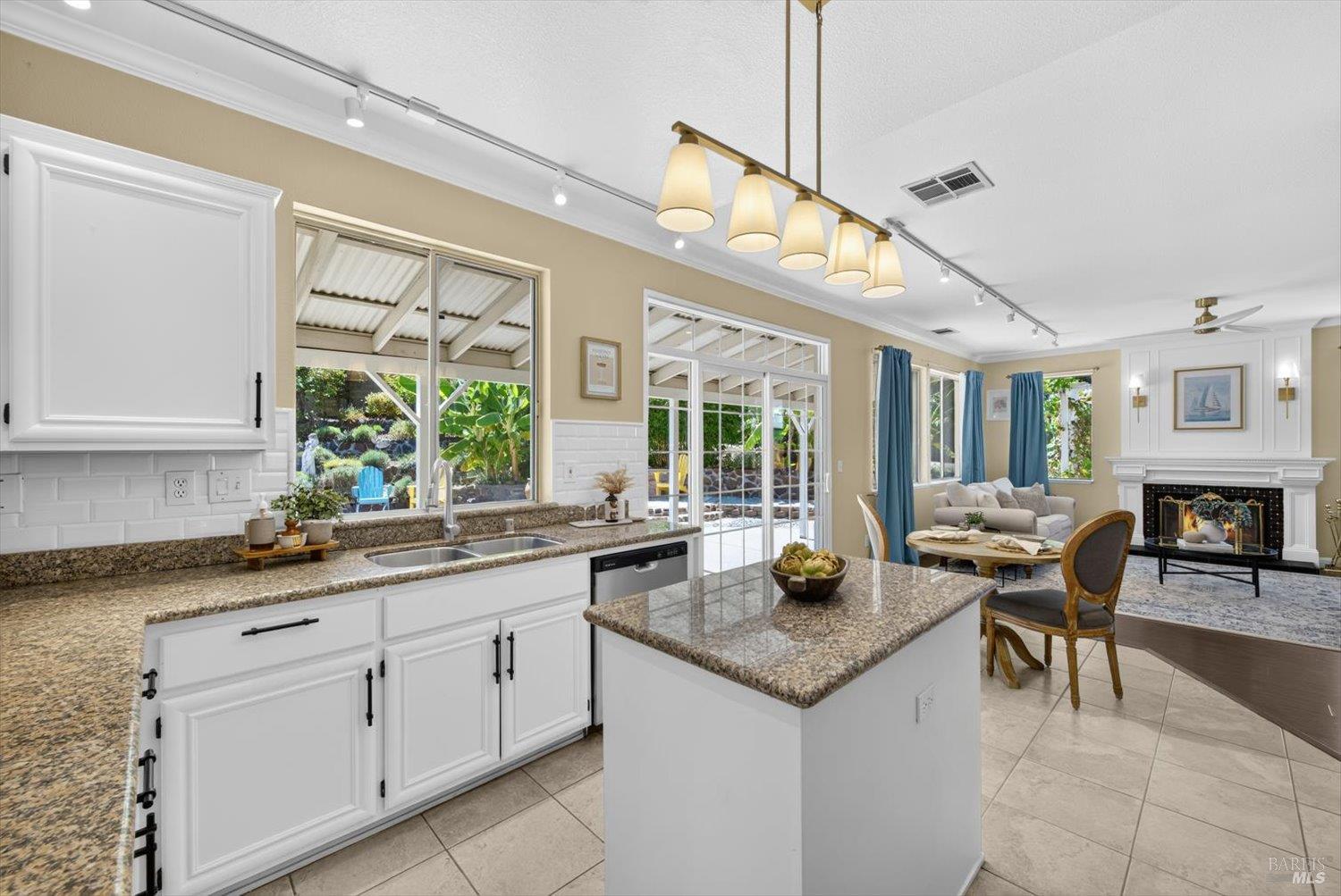 219 Berkshire Court Vacaville CA 95687