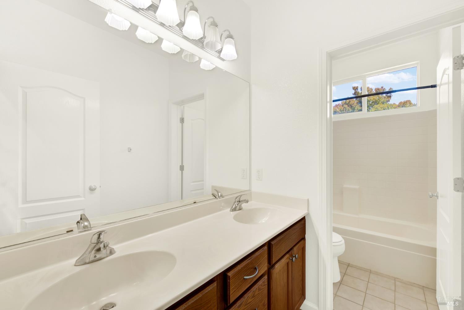 1073 Cabernet Court Vacaville CA 95688