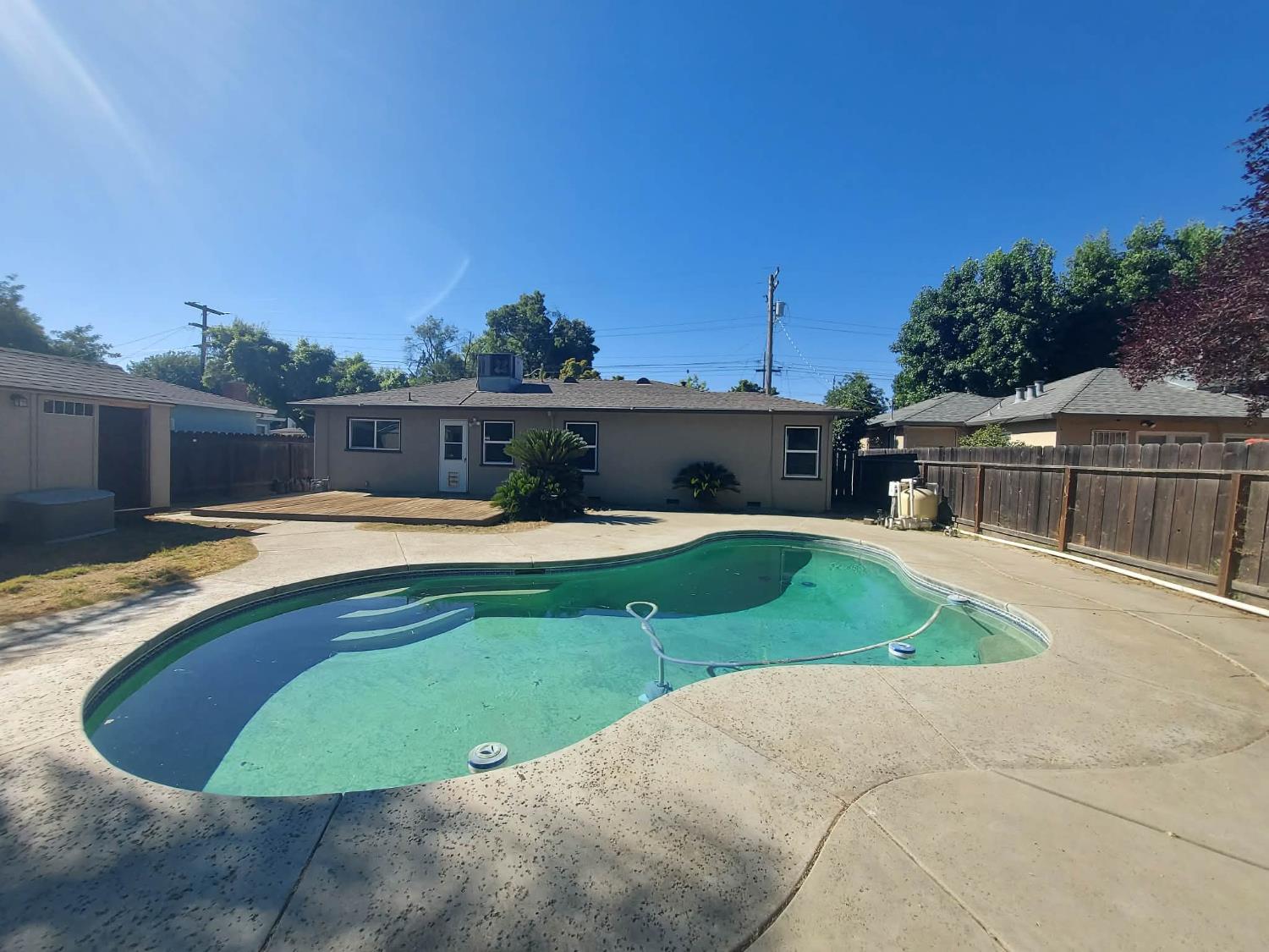445 Coleman Court Modesto CA 95354