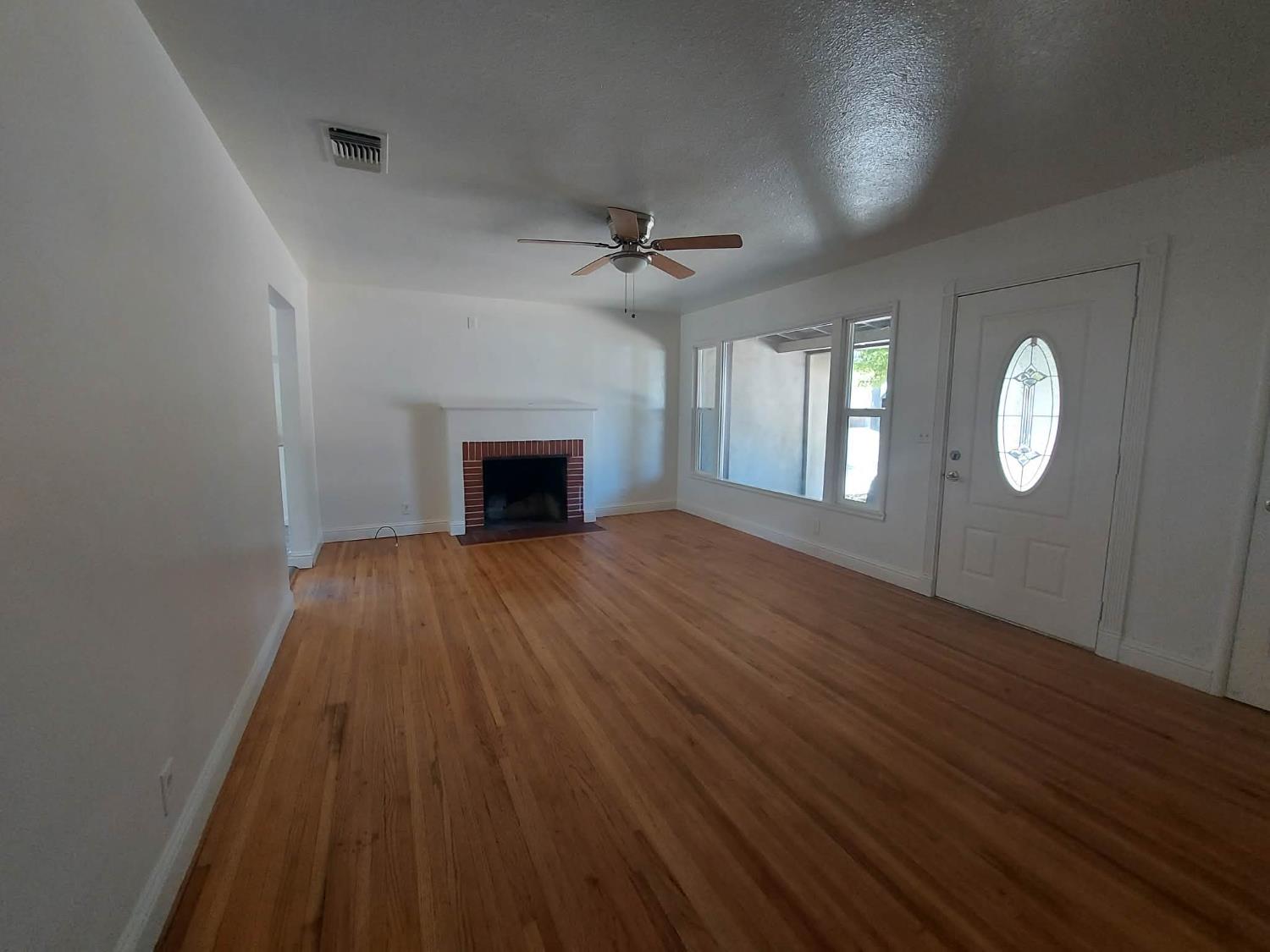 445 Coleman Court Modesto CA 95354
