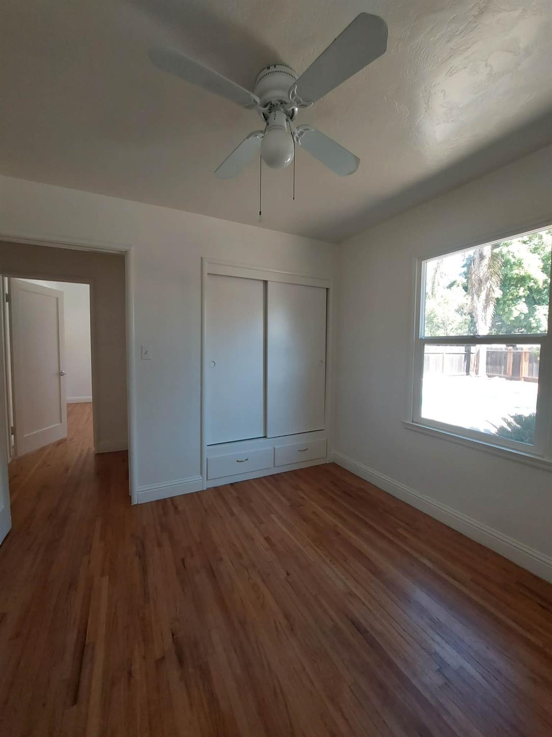 445 Coleman Court Modesto CA 95354