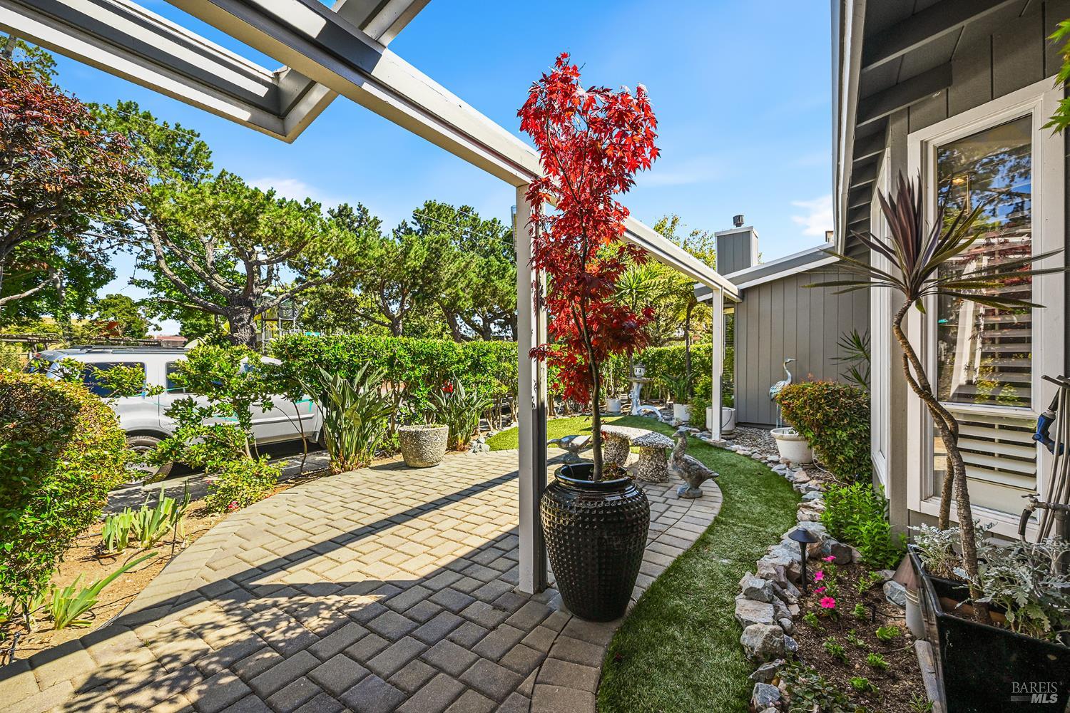 15 Sorrento Way San Rafael CA 94901
