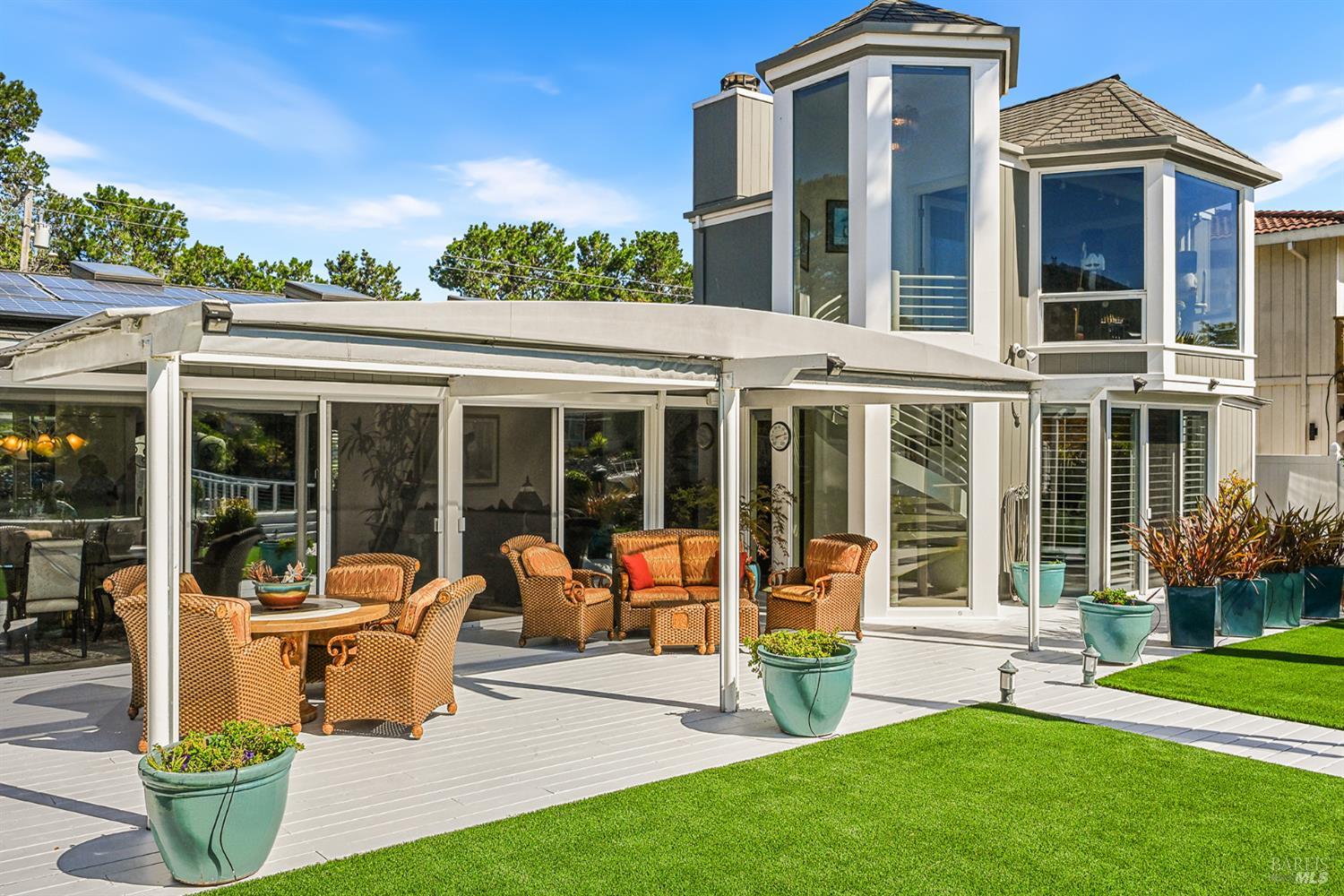 15 Sorrento Way San Rafael CA 94901