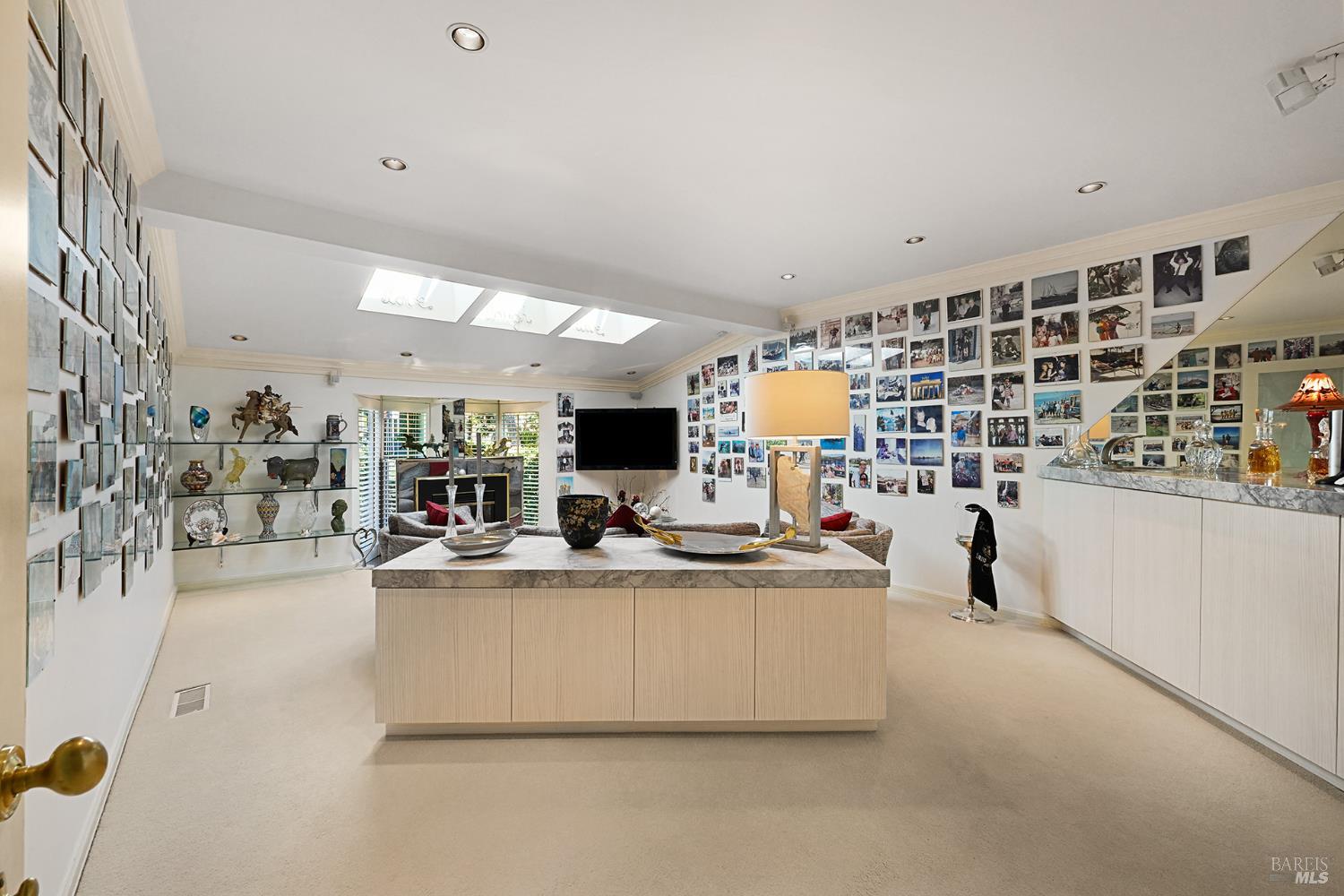 15 Sorrento Way San Rafael CA 94901