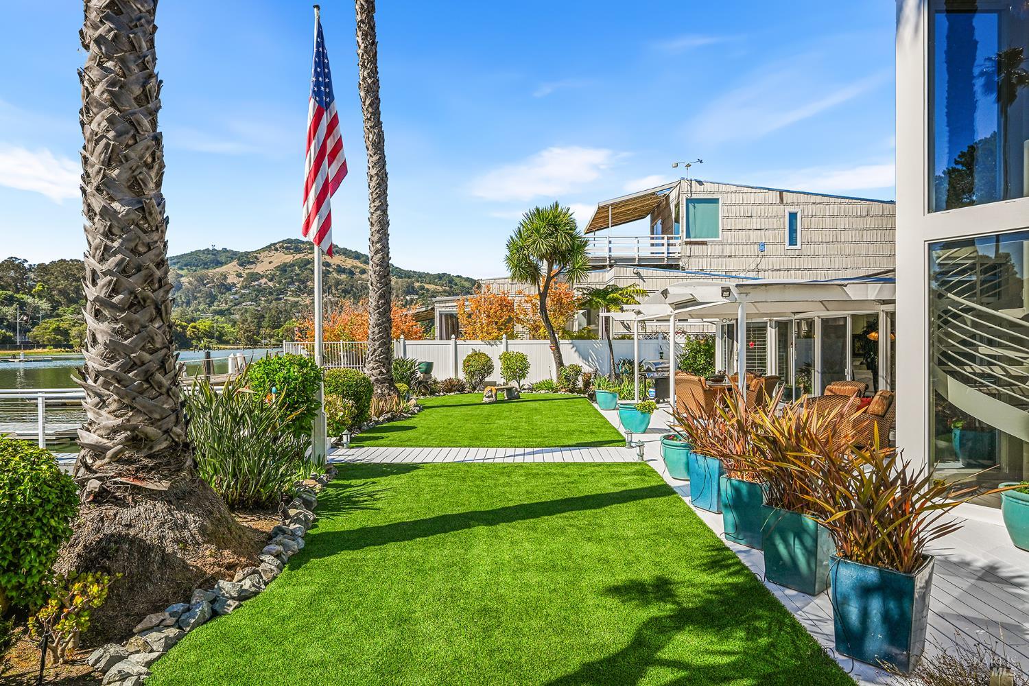 15 Sorrento Way San Rafael CA 94901