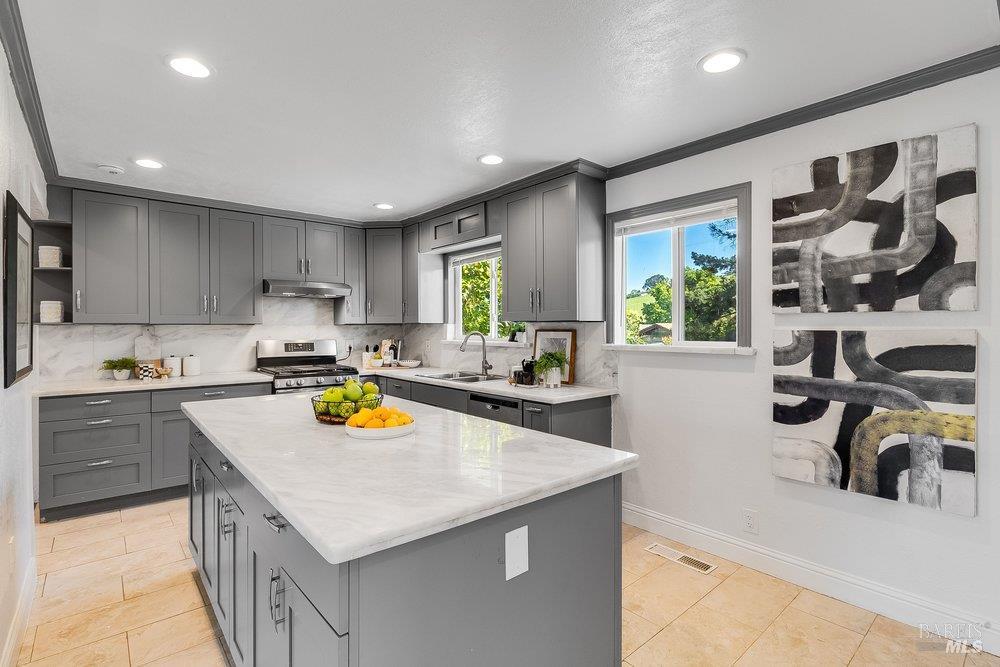 112 Palomar Lane Vallejo CA 94591