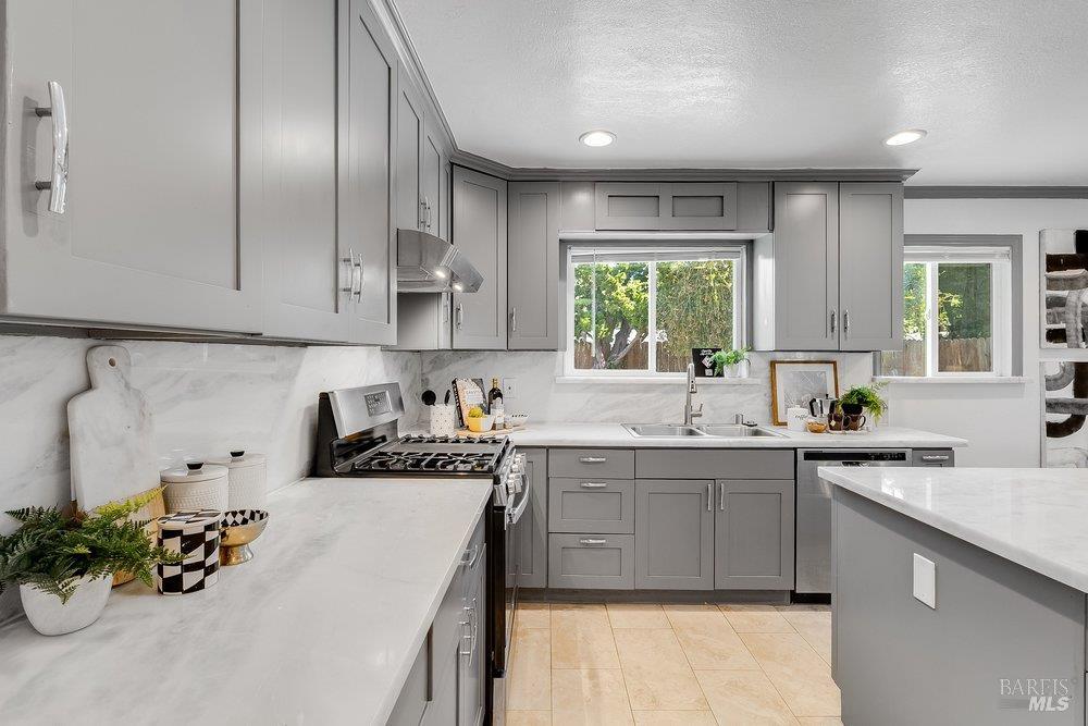 112 Palomar Lane Vallejo CA 94591
