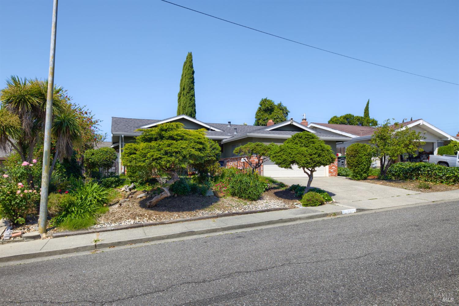 2275 Cambridge Drive Fairfield CA 94533