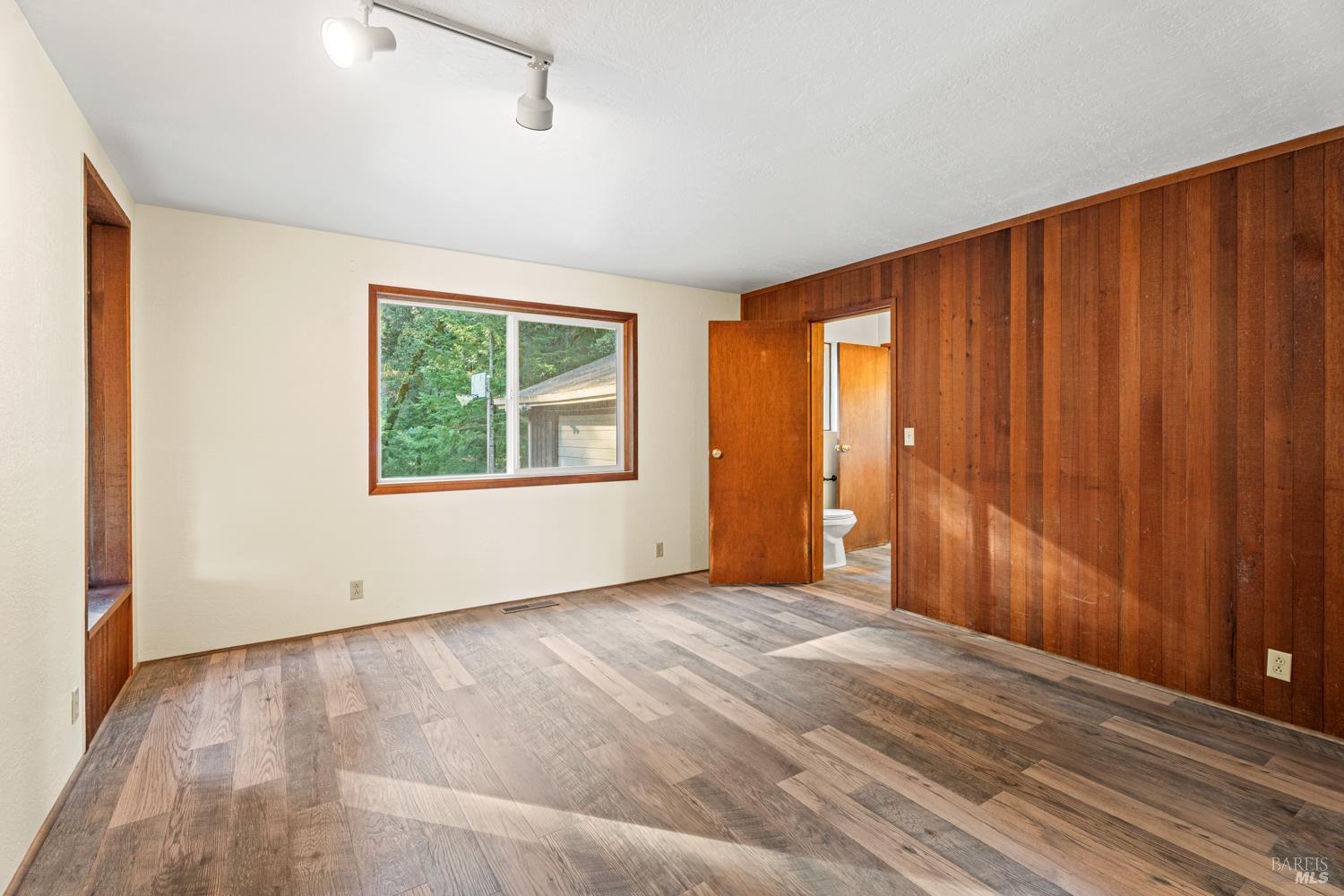 7680 Highway 128 Highway Philo CA 95466