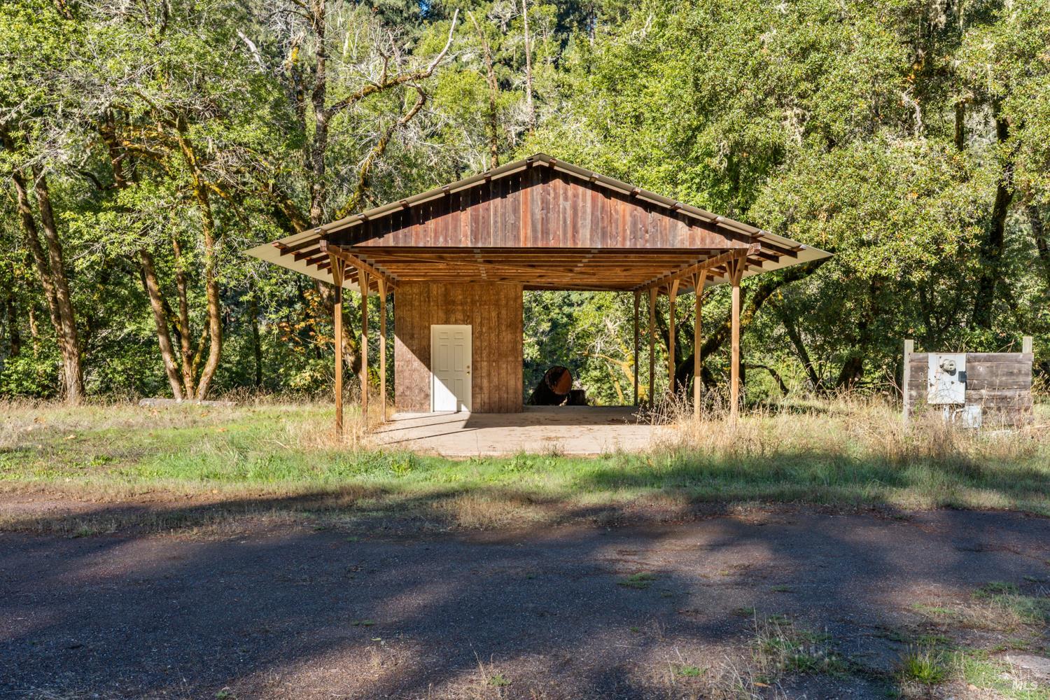 7680 Highway 128 Highway Philo CA 95466