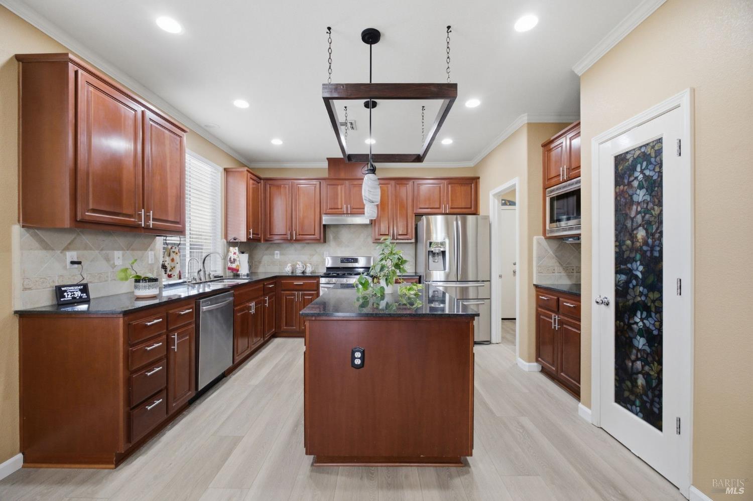 280 Rennert Way Dixon CA 95620