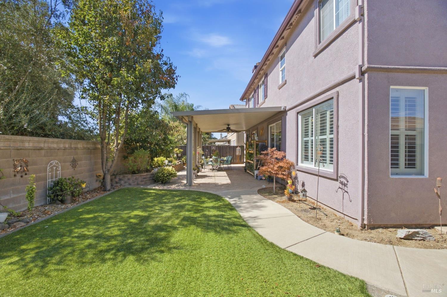 280 Rennert Way Dixon CA 95620