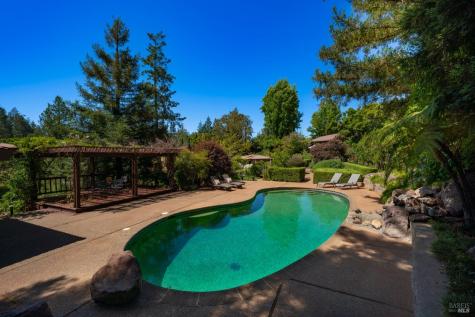 1633 Dry Creek Road Healdsburg CA 95448