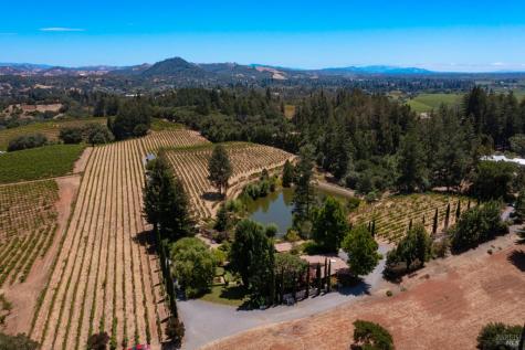1633 Dry Creek Road Healdsburg CA 95448