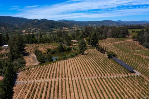 1633 Dry Creek Road Healdsburg CA 95448