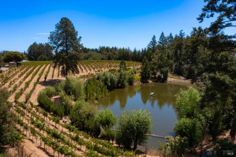 1633 Dry Creek Road Healdsburg CA 95448