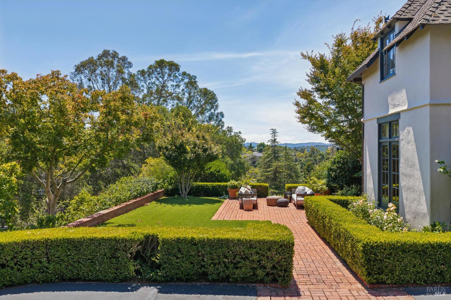 60 Fairway Drive San Rafael CA 94901