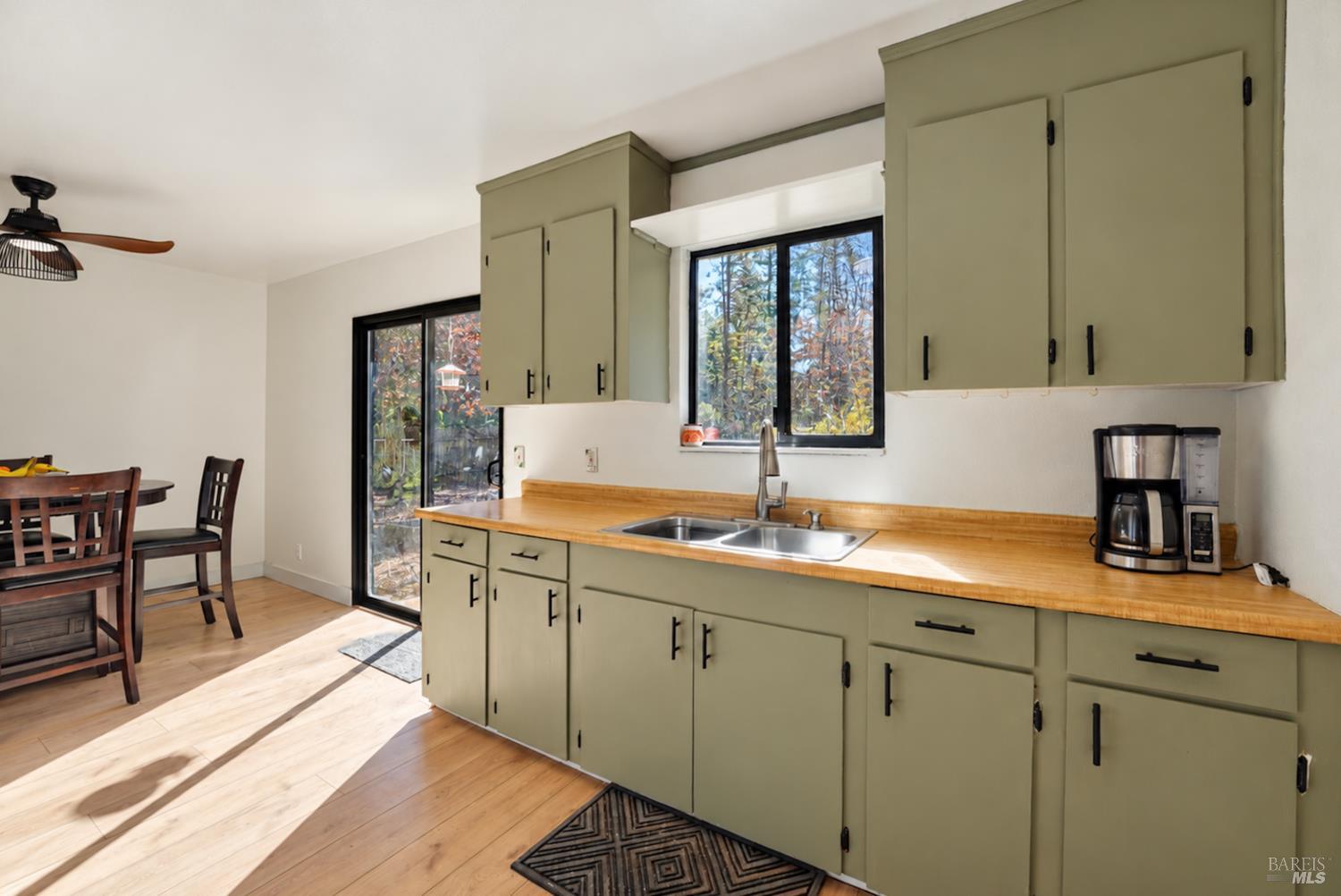 27431 Poppy Drive Willits CA 95490