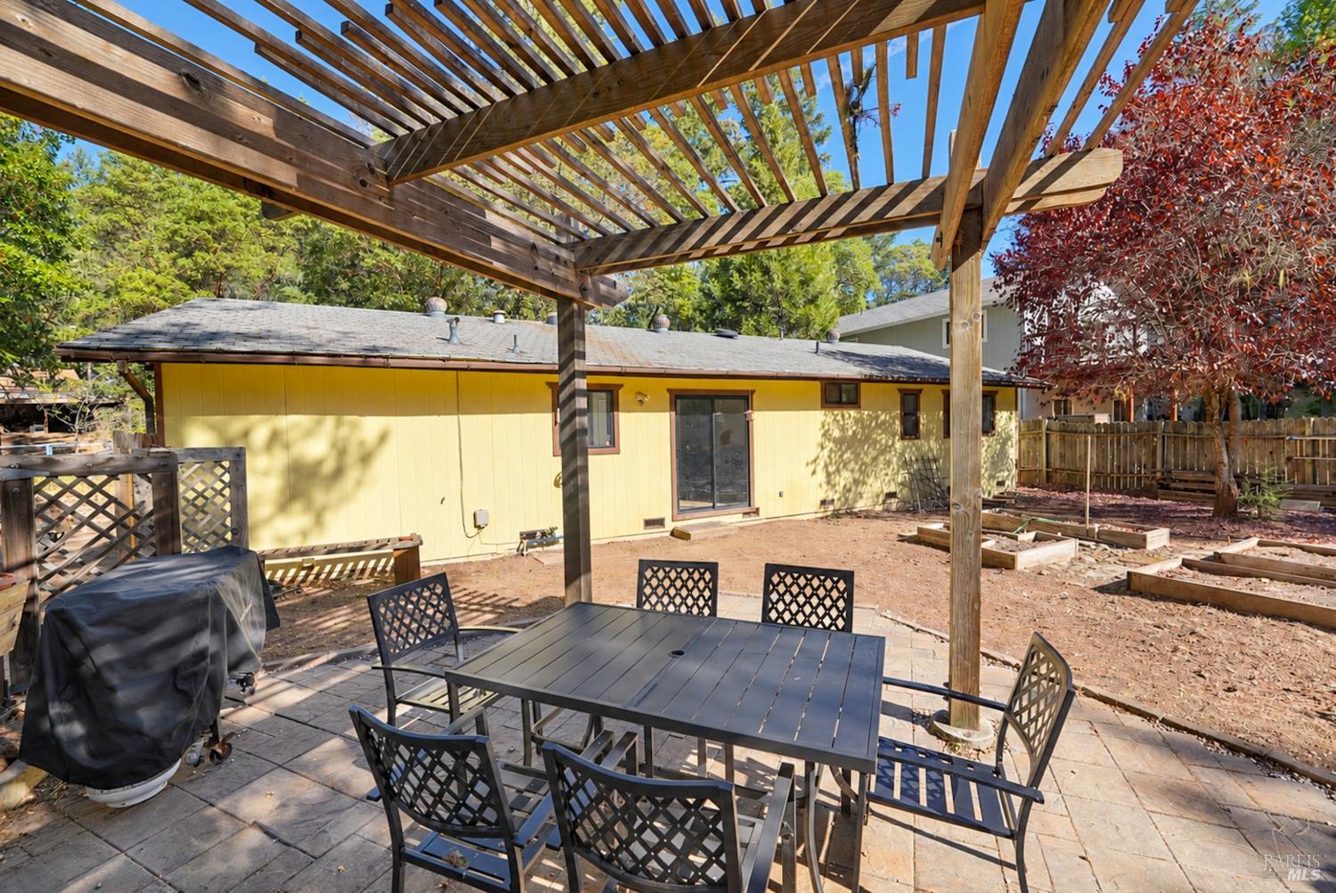 27431 Poppy Drive Willits CA 95490