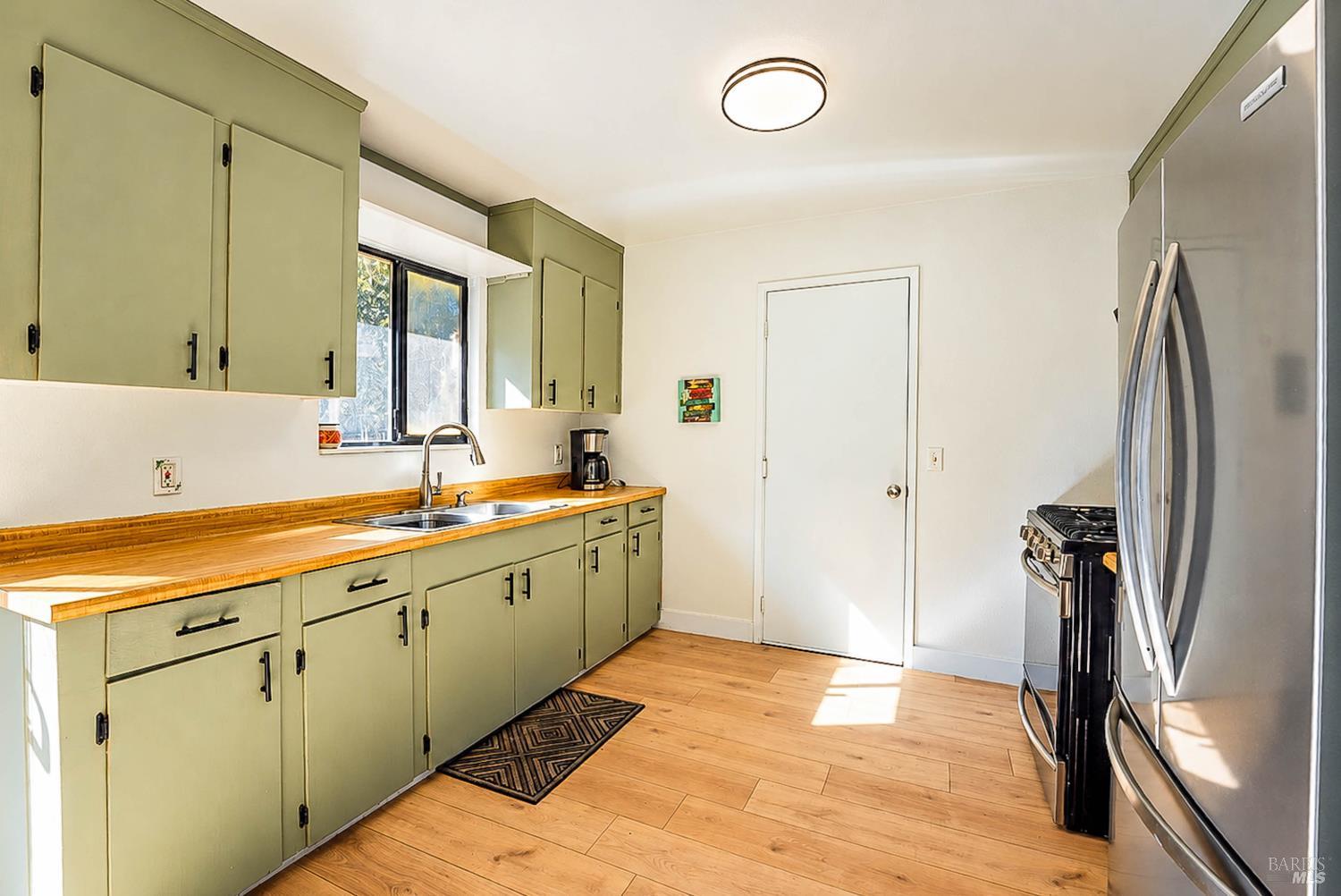27431 Poppy Drive Willits CA 95490