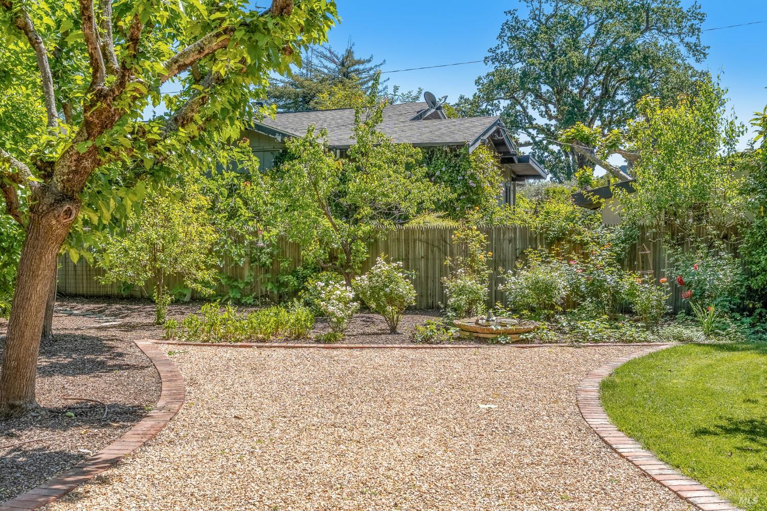 1533 Kearney Street St. Helena CA 94574