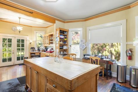 25 W Grant Street Healdsburg CA 95448