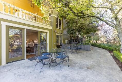 25 W Grant Street Healdsburg CA 95448