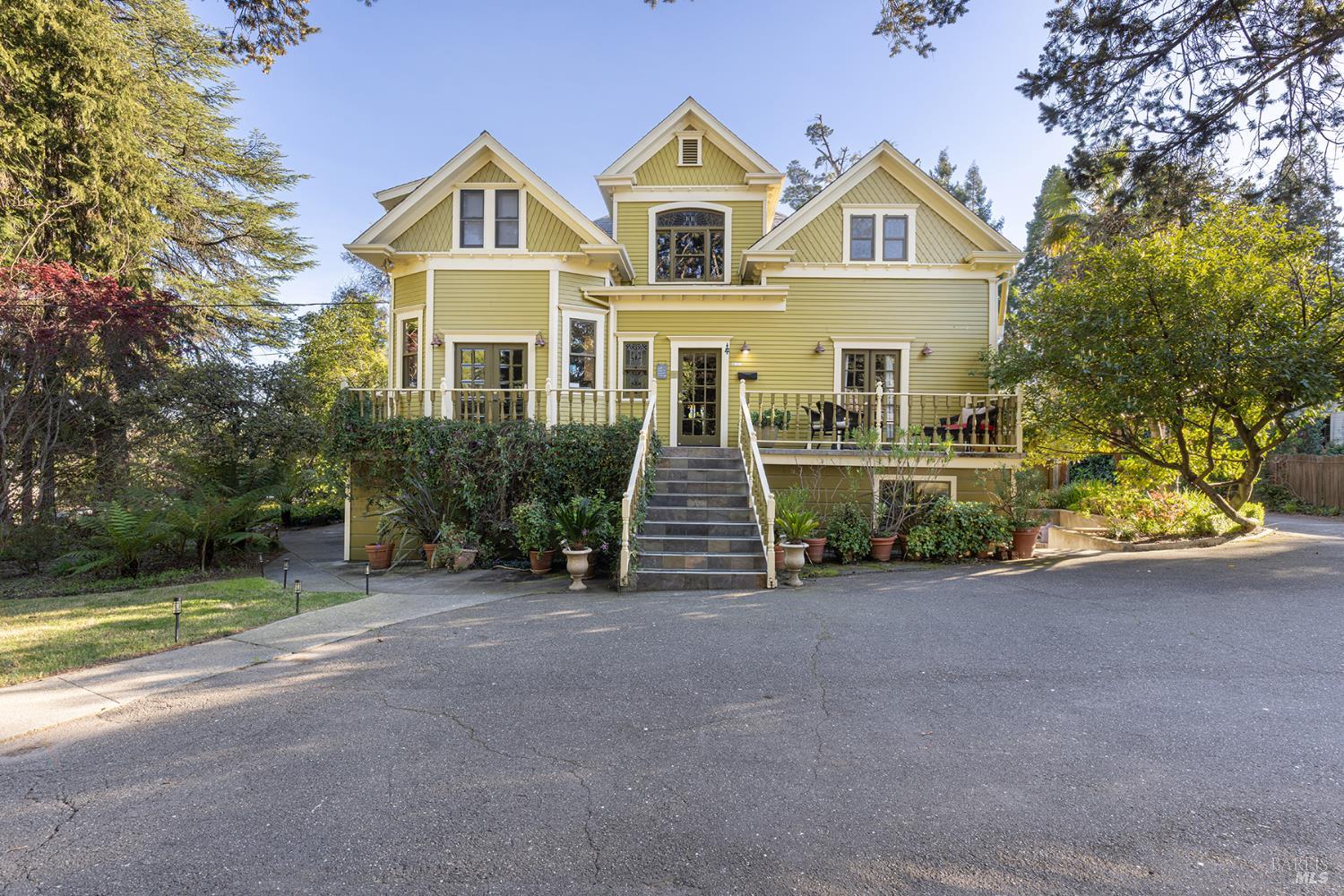 25 W Grant Street Healdsburg CA 95448