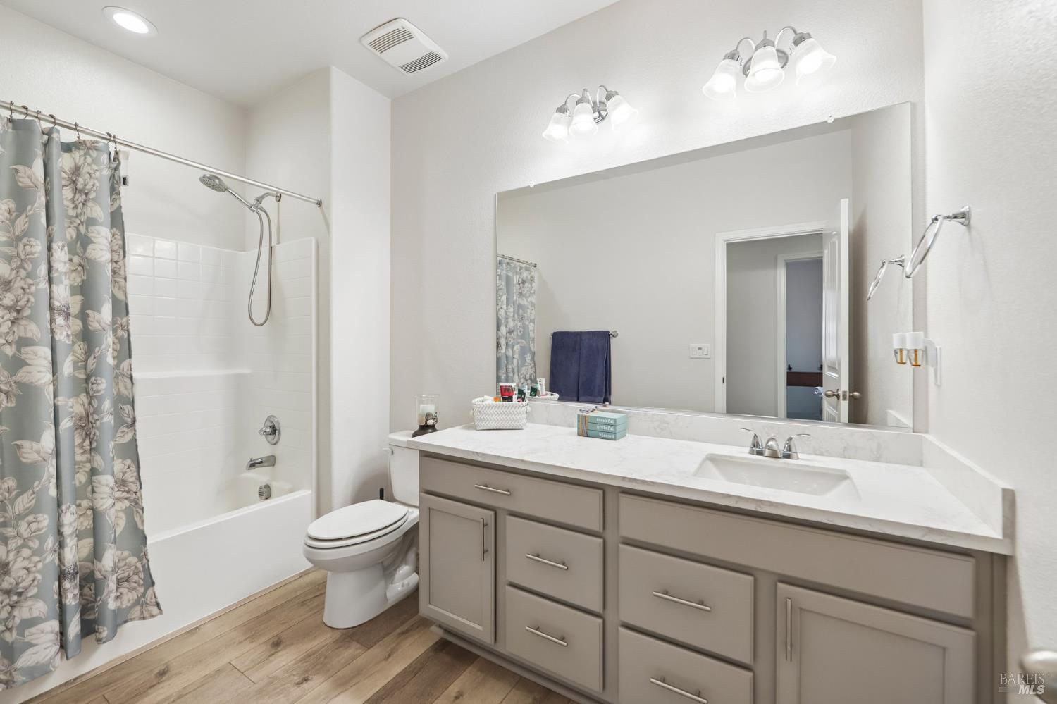 6001 Tristen Court Vacaville CA 95687