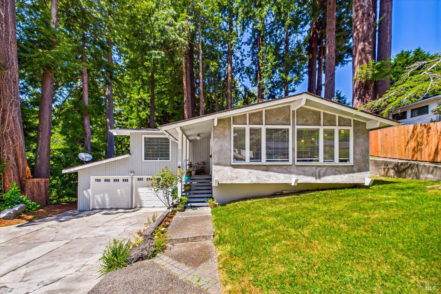 2305 Harris Street Eureka CA 95503