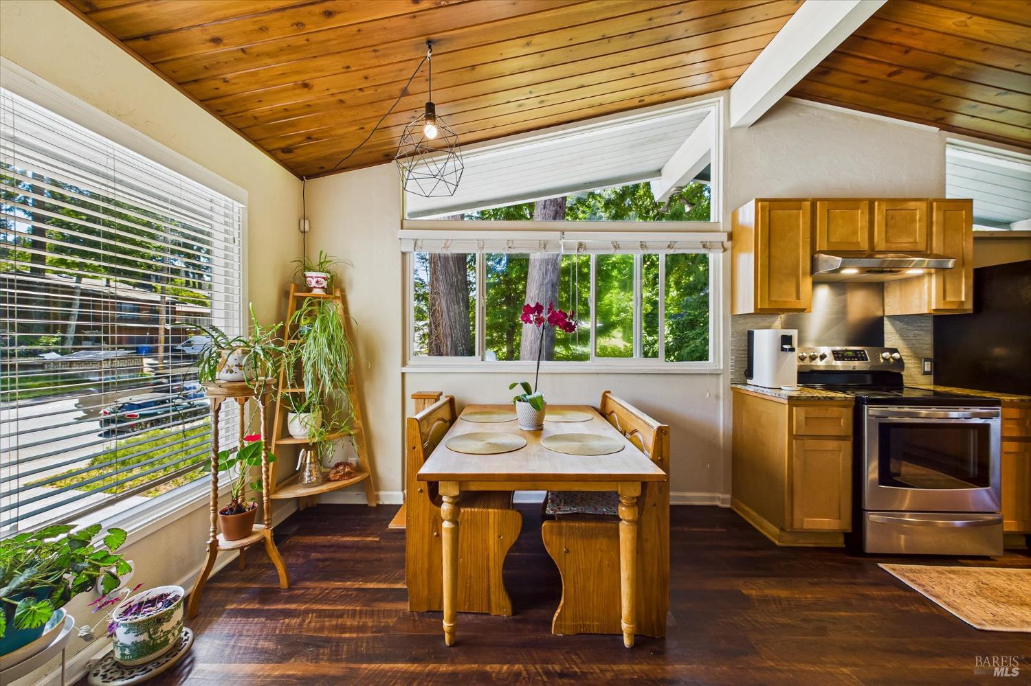 2305 Harris Street Eureka CA 95503