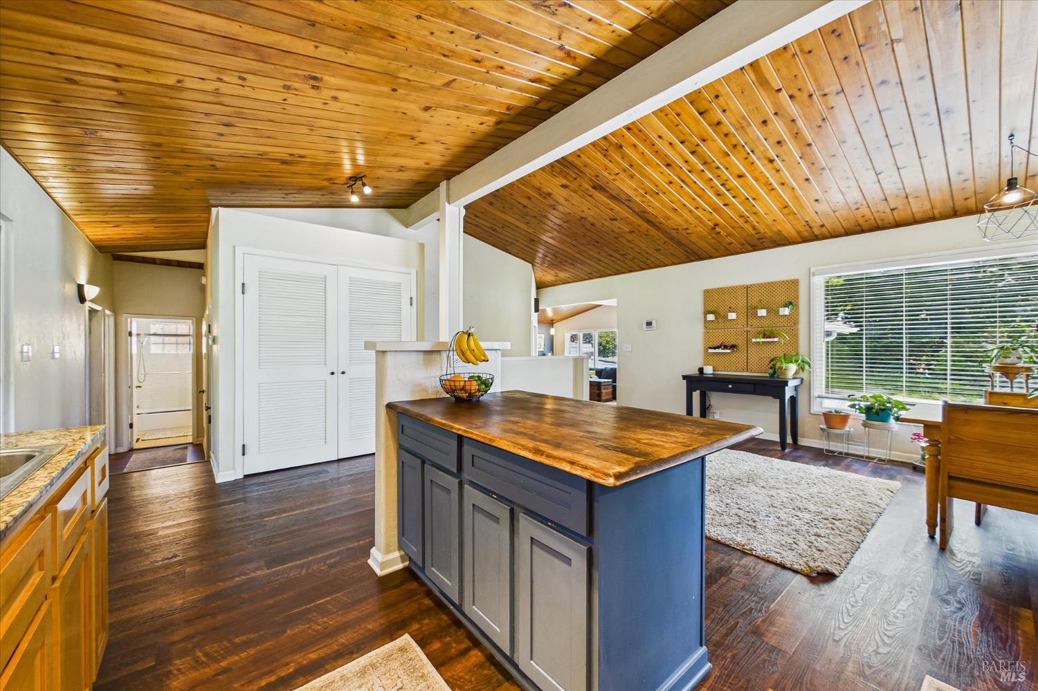 2305 Harris Street Eureka CA 95503