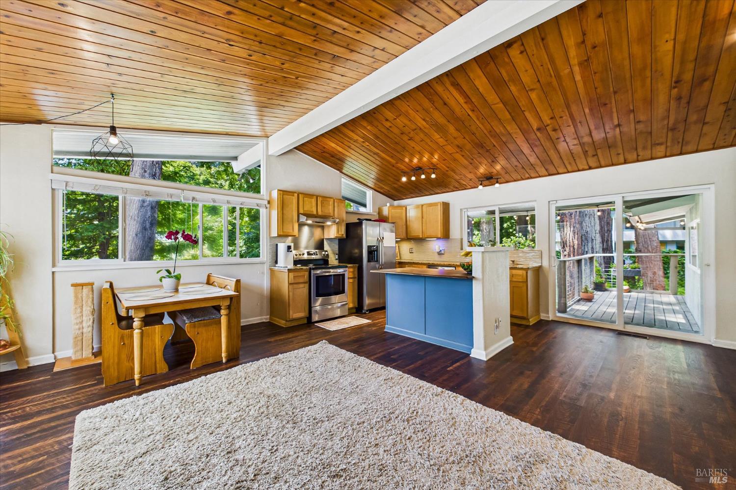 2305 Harris Street Eureka CA 95503