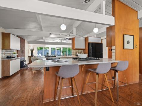 701 Appleberry Drive San Rafael CA 94903