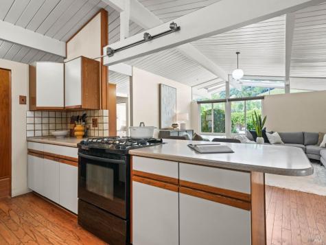 701 Appleberry Drive San Rafael CA 94903
