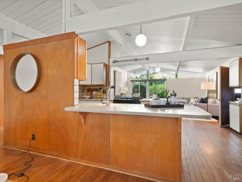 701 Appleberry Drive San Rafael CA 94903