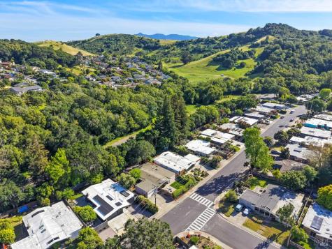 701 Appleberry Drive San Rafael CA 94903