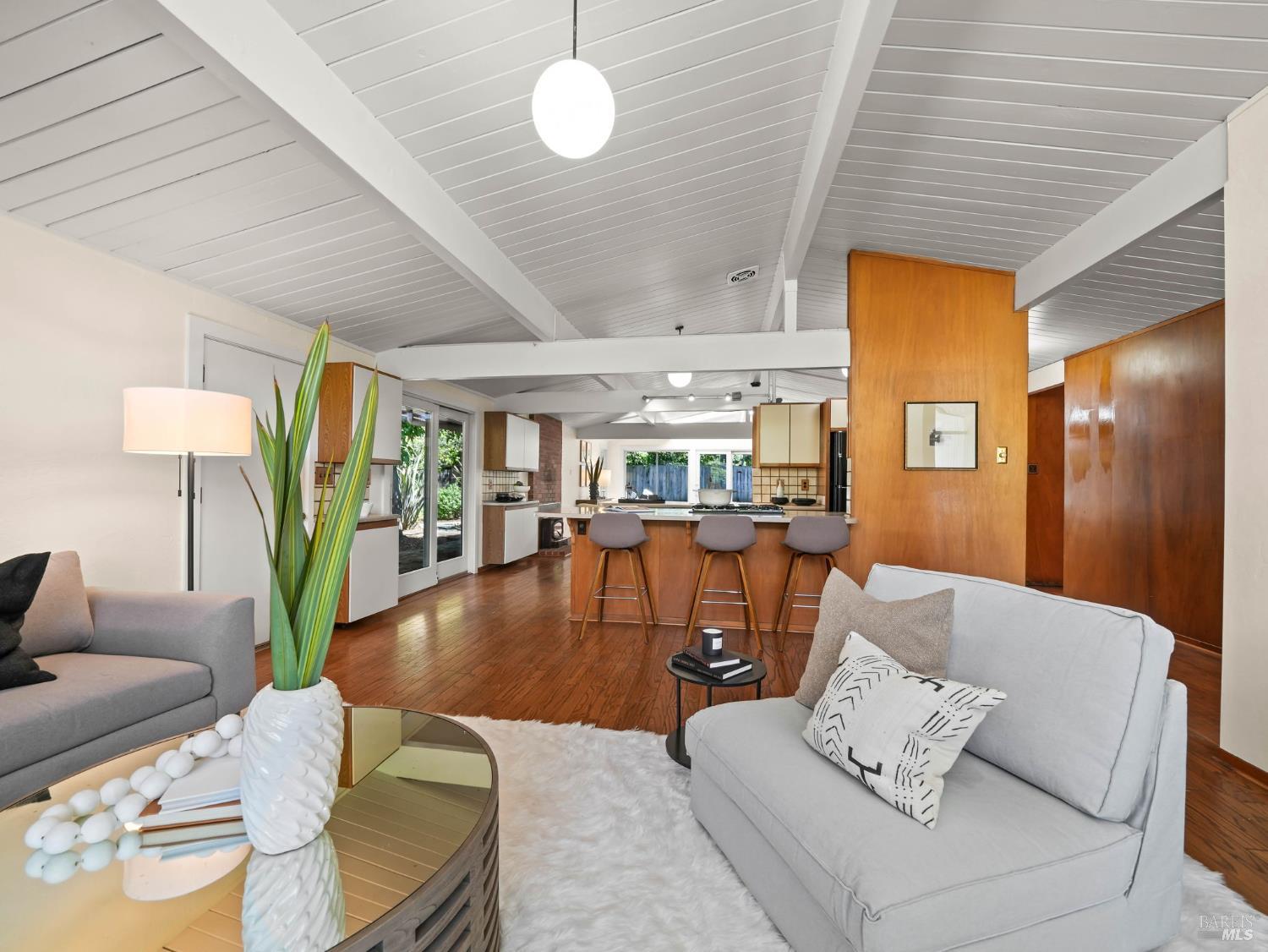 701 Appleberry Drive San Rafael CA 94903