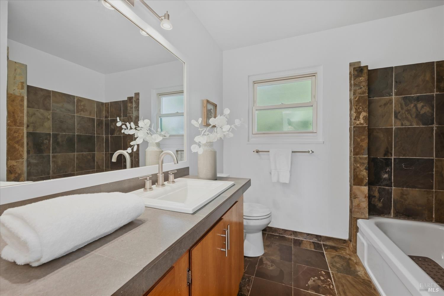 3681 Dartmouth Drive Napa CA 94558