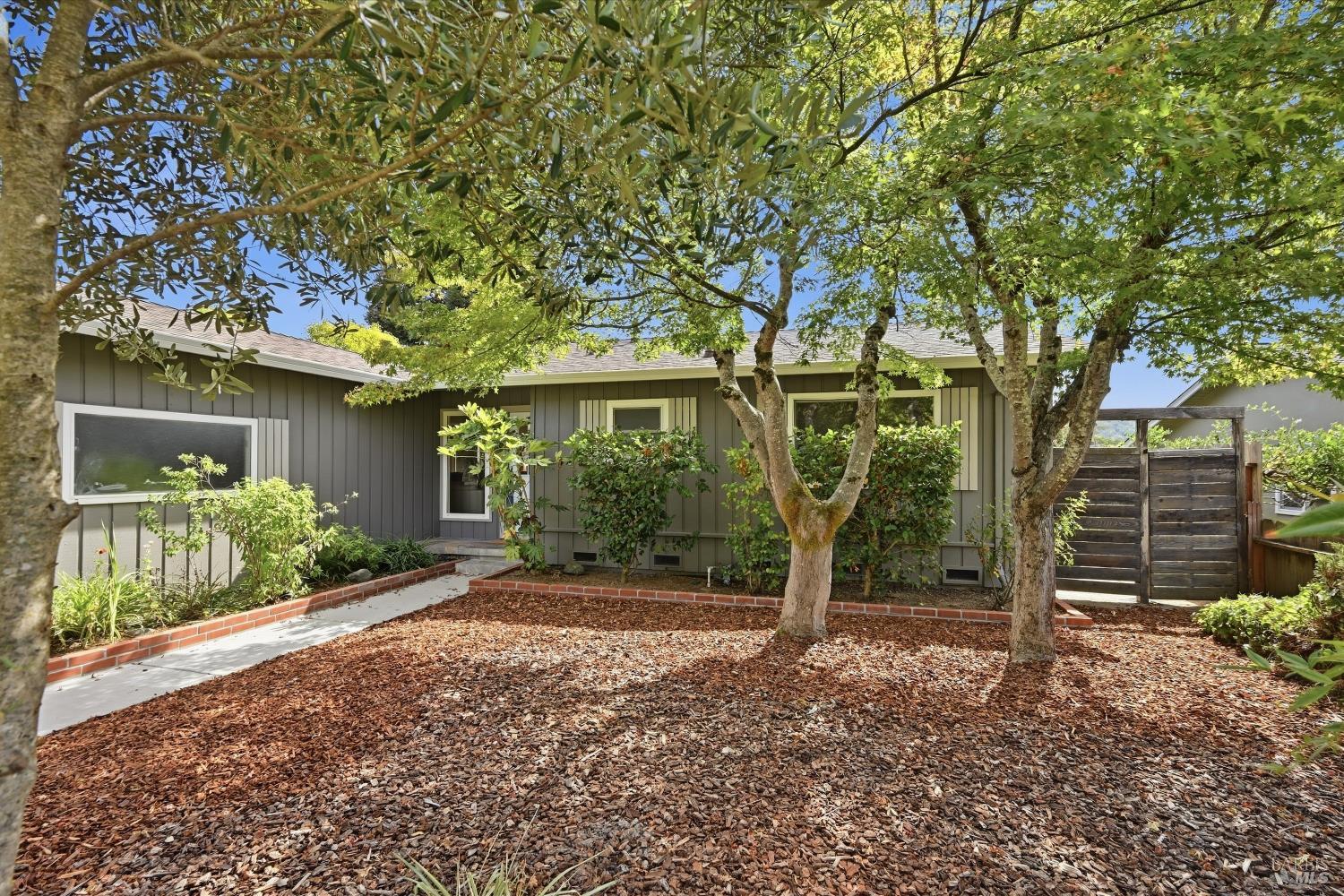 3681 Dartmouth Drive Napa CA 94558