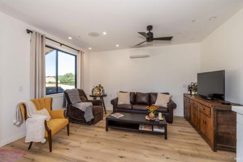 13451 Rockpile Road Healdsburg CA 95448