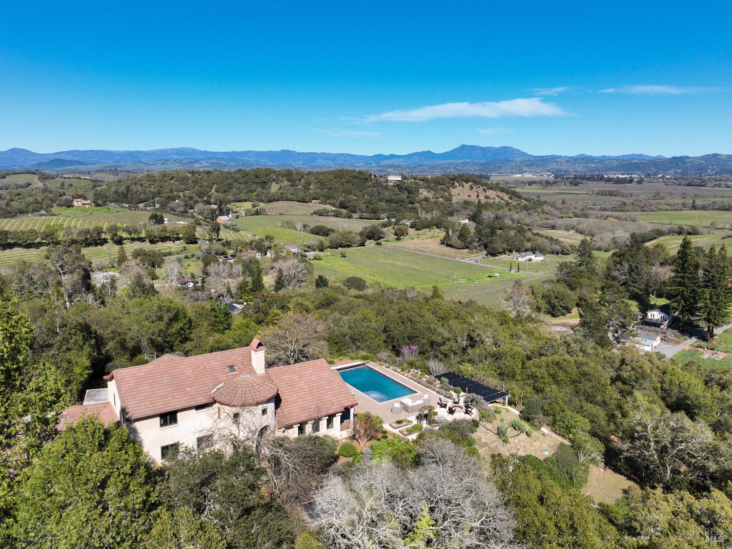 2405 Lewis Drive Sebastopol CA 95472