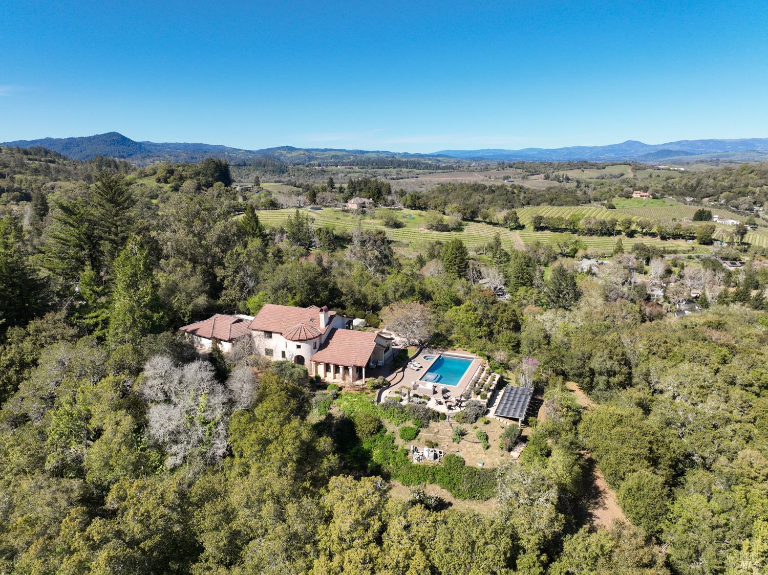2405 Lewis Drive Sebastopol CA 95472