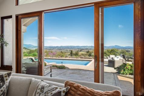 2405 Lewis Drive Sebastopol CA 95472