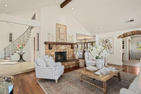2405 Lewis Drive Sebastopol CA 95472