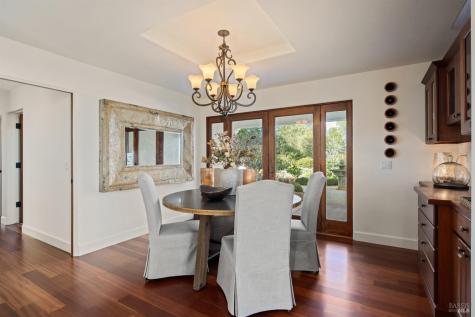 2405 Lewis Drive Sebastopol CA 95472
