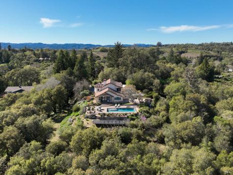 2405 Lewis Drive Sebastopol CA 95472