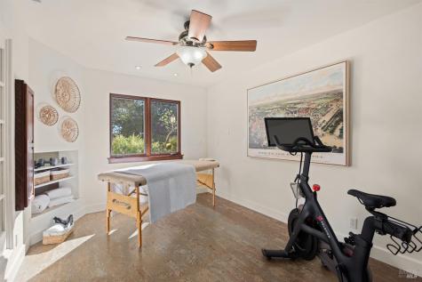 2405 Lewis Drive Sebastopol CA 95472